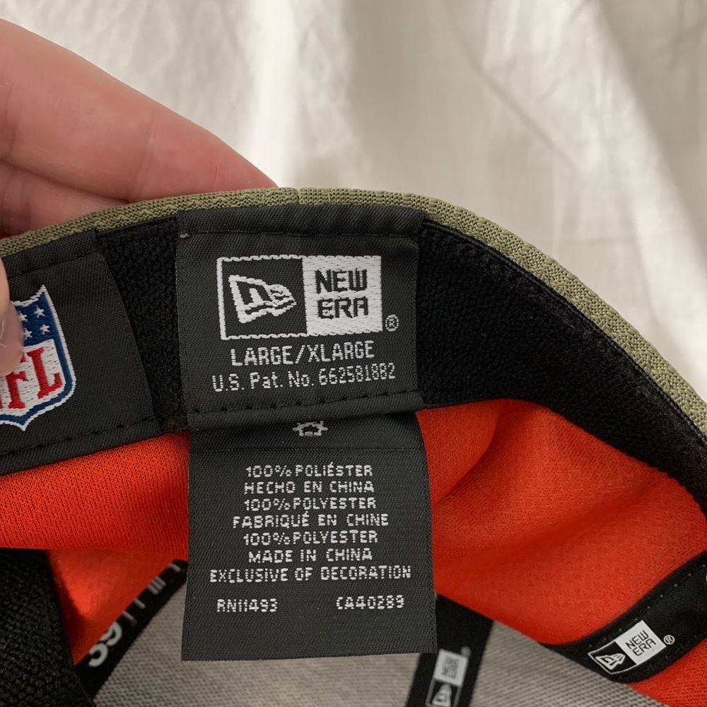 Eagles salute to service hat size large/X-large